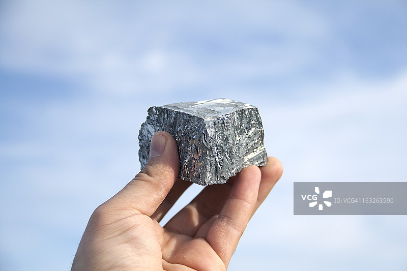 锌市供需再平衡：成本支撑弱化下的空头逻辑强化​​