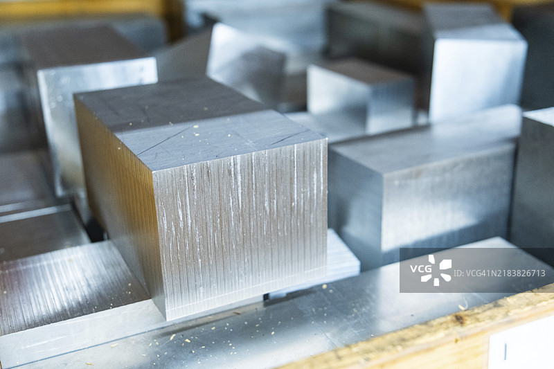 铅精矿加工费再度下跌！下半年市场紧平衡？